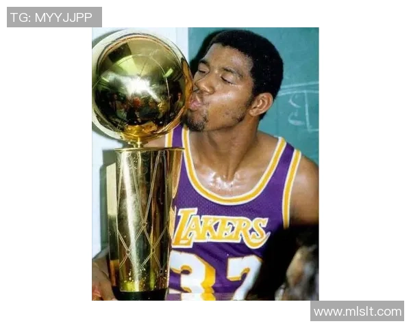 卡梅隆约翰逊的崛起之路与篮球生涯的精彩瞬间分析 卡梅隆约翰逊的崛起之路与篮球生涯的精彩瞬间分析