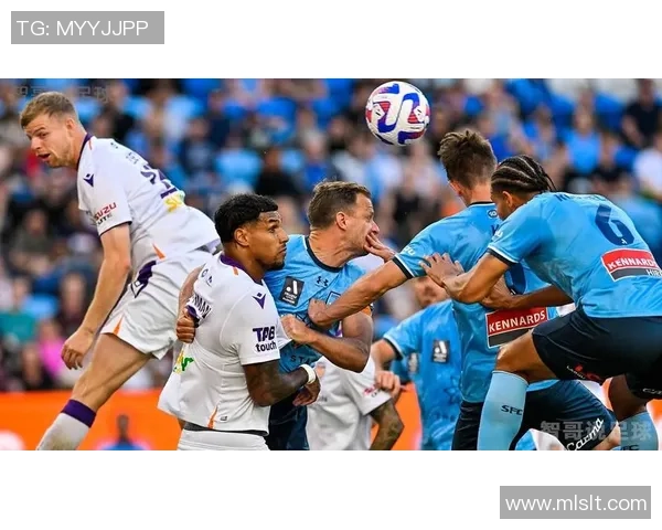 珀斯光荣与西悉尼激战正酣比分揭晓精彩瞬间回顾