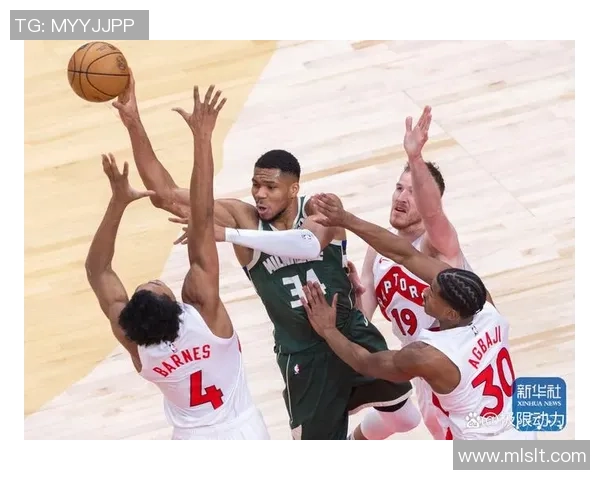 雷霆与雄鹿激战12月30日NBA赛场精彩对决引发球迷热议